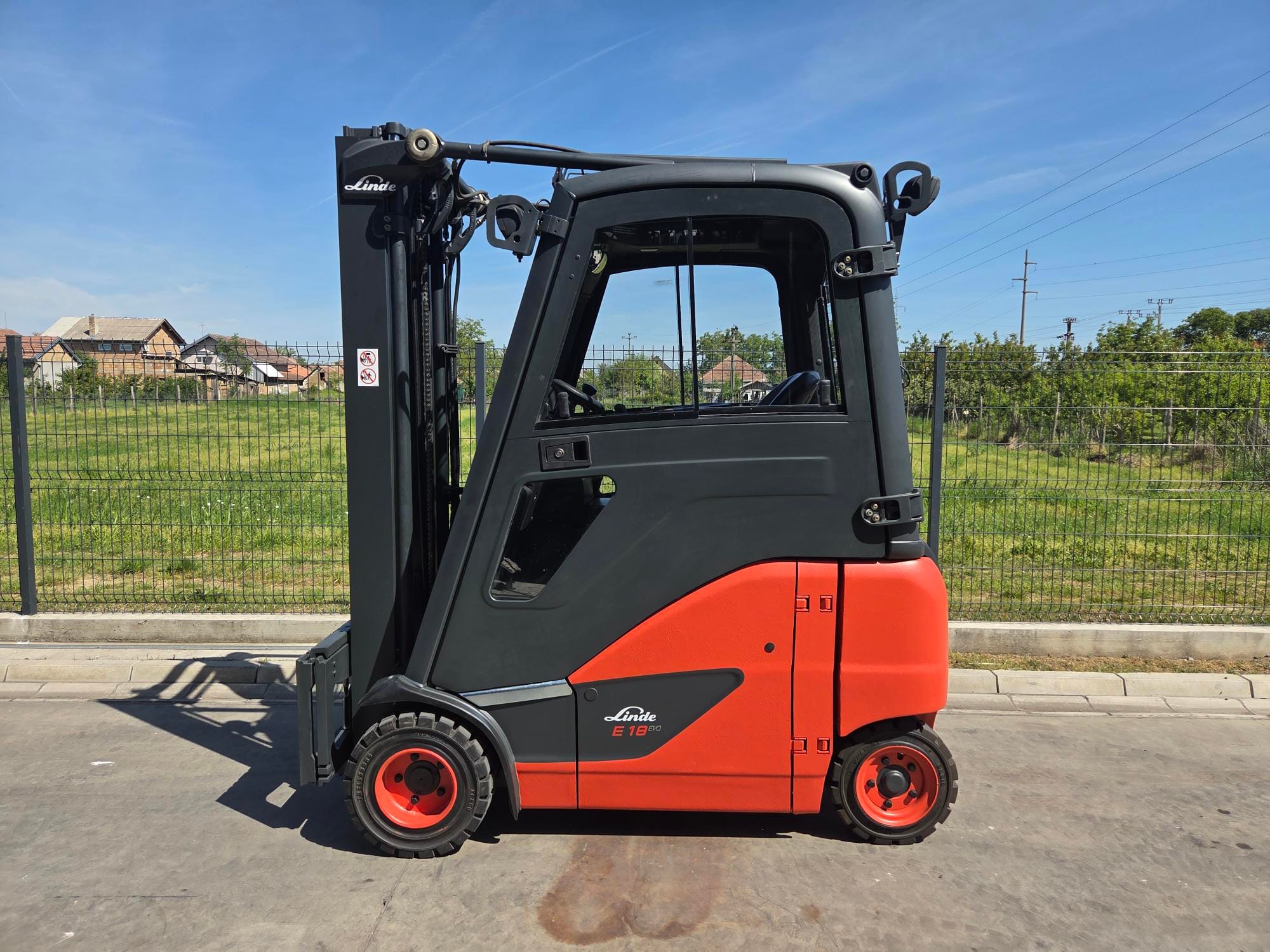 E18ph-101 | Jović Viljuškari Polovni Linde elektro viljuškar E18PH