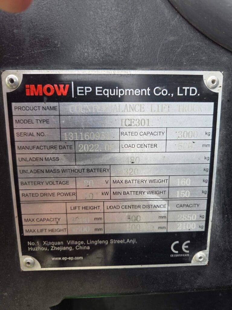 Natpisna pločica viljuškara iMOW EP Equipment ICE301 sa oznakom nosivosti 3000 kg